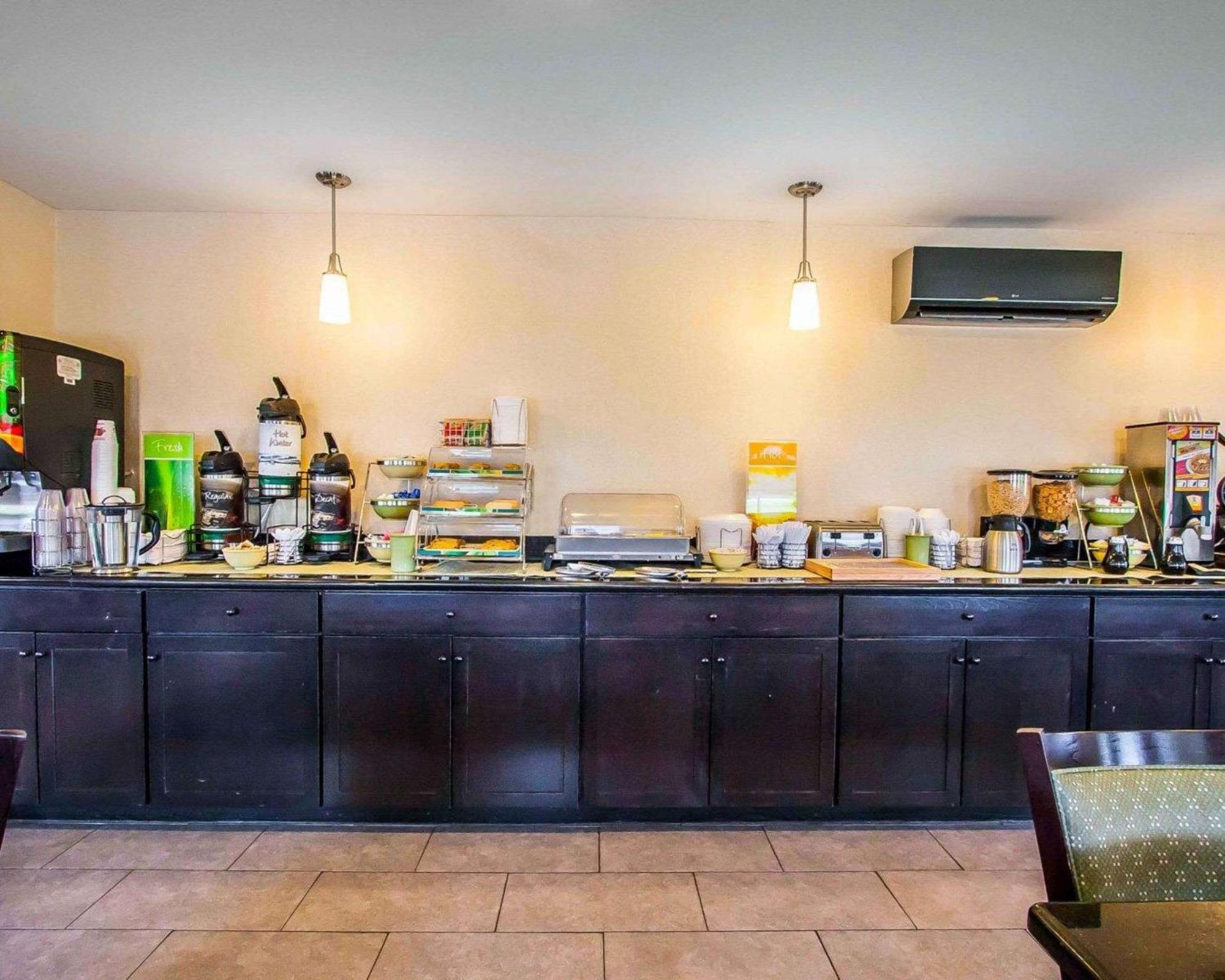 Quality Inn Cairo I-57 Екстер'єр фото
