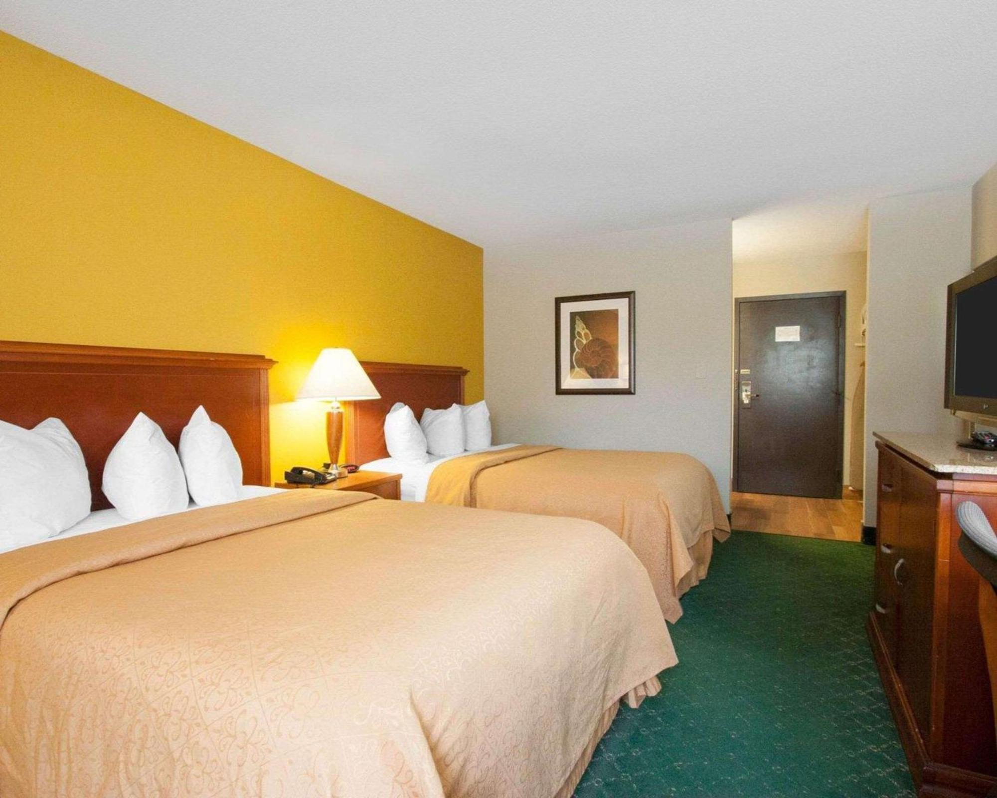 Quality Inn Cairo I-57 Екстер'єр фото