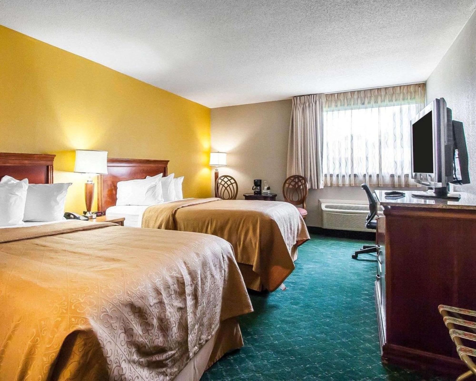 Quality Inn Cairo I-57 Екстер'єр фото